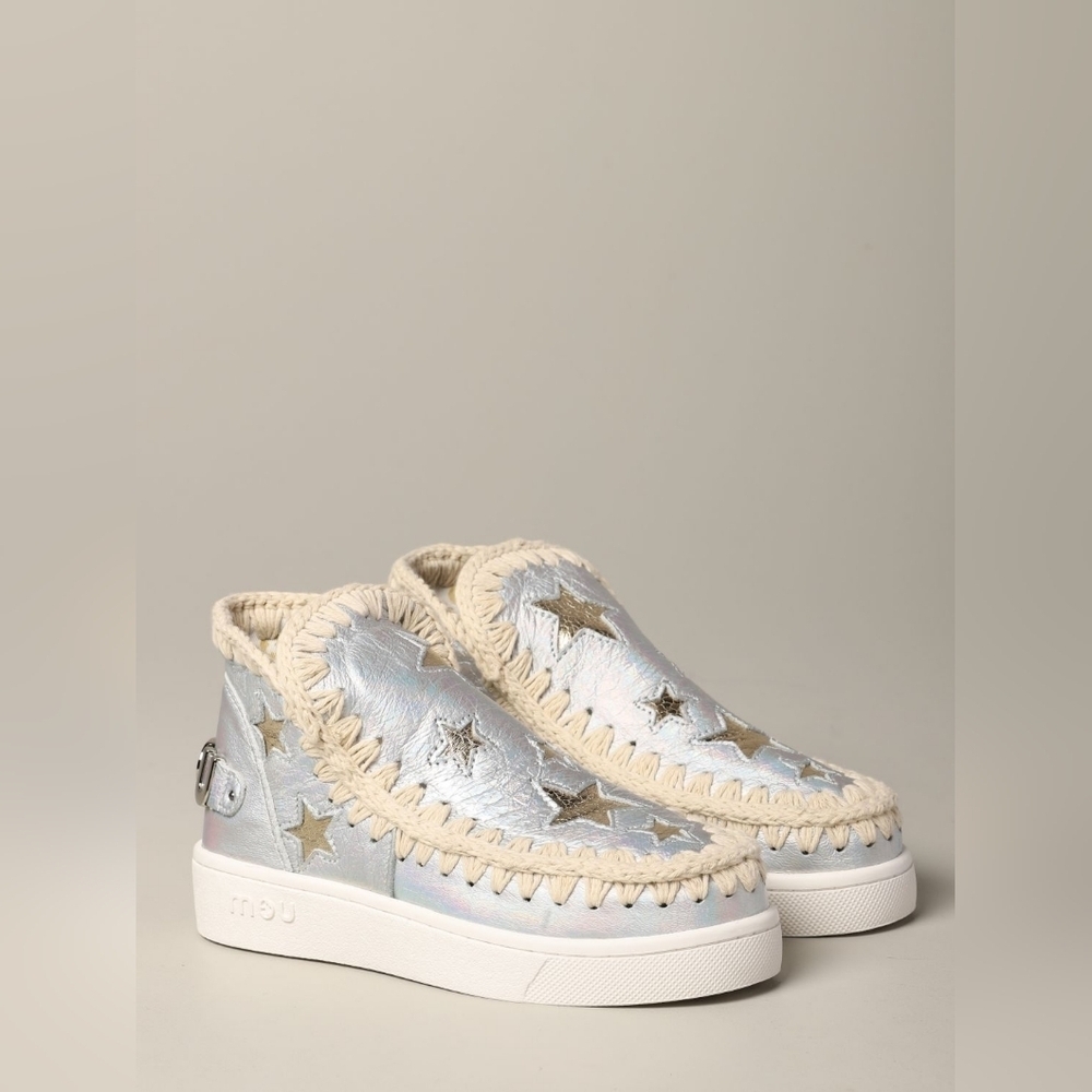 MOU Women's Summer Eskimo With Star Sleek Silver Ankle Sneakers